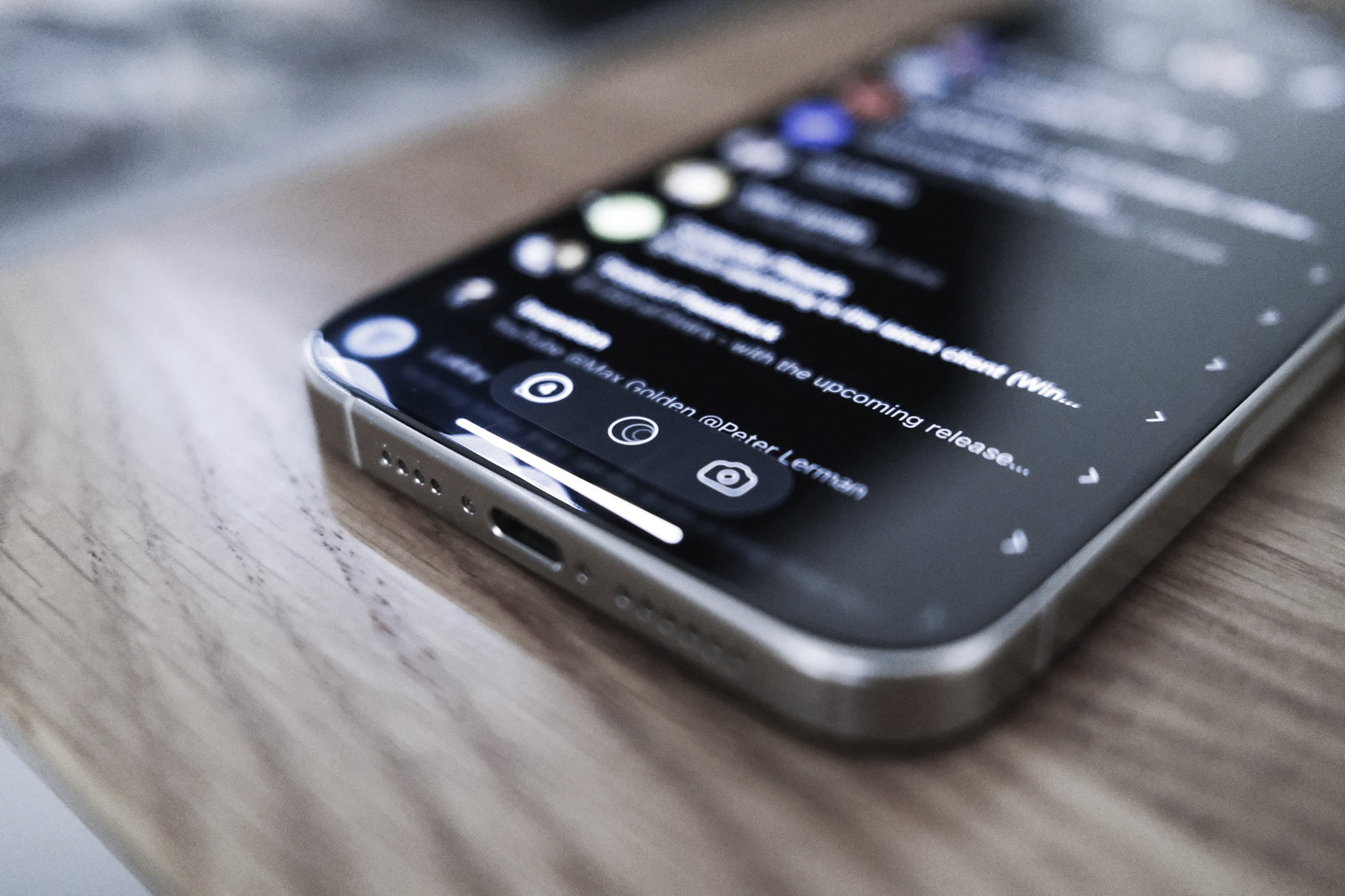 Roam brand identity and 3D virtual space